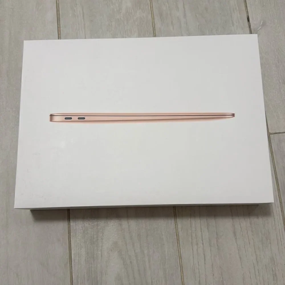 New Apple MacBook Air 13 inch box
